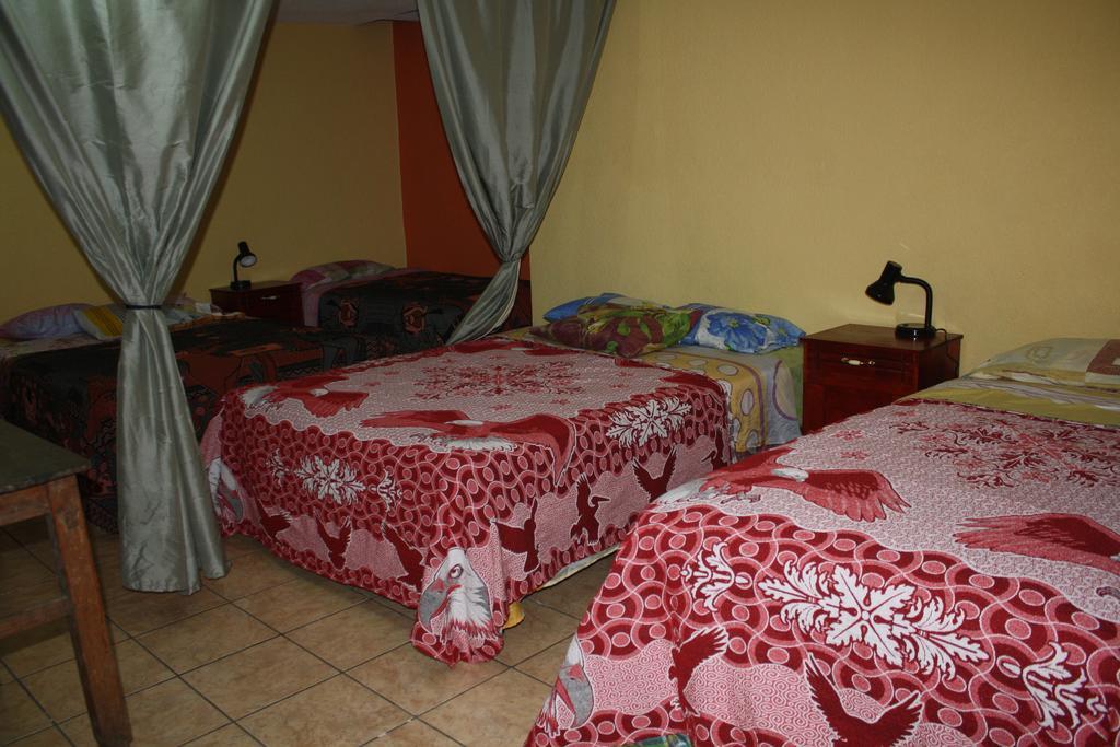 Hotel Kasa Kamelot Quetzaltenango Exterior photo